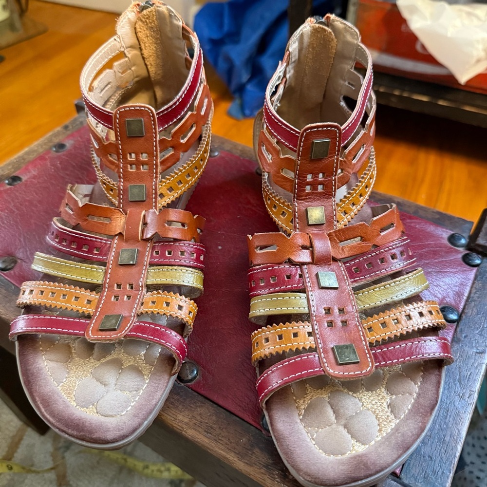 L'Artiste by Spring Step Anjula Sandals multi-color bohemian gladiator style